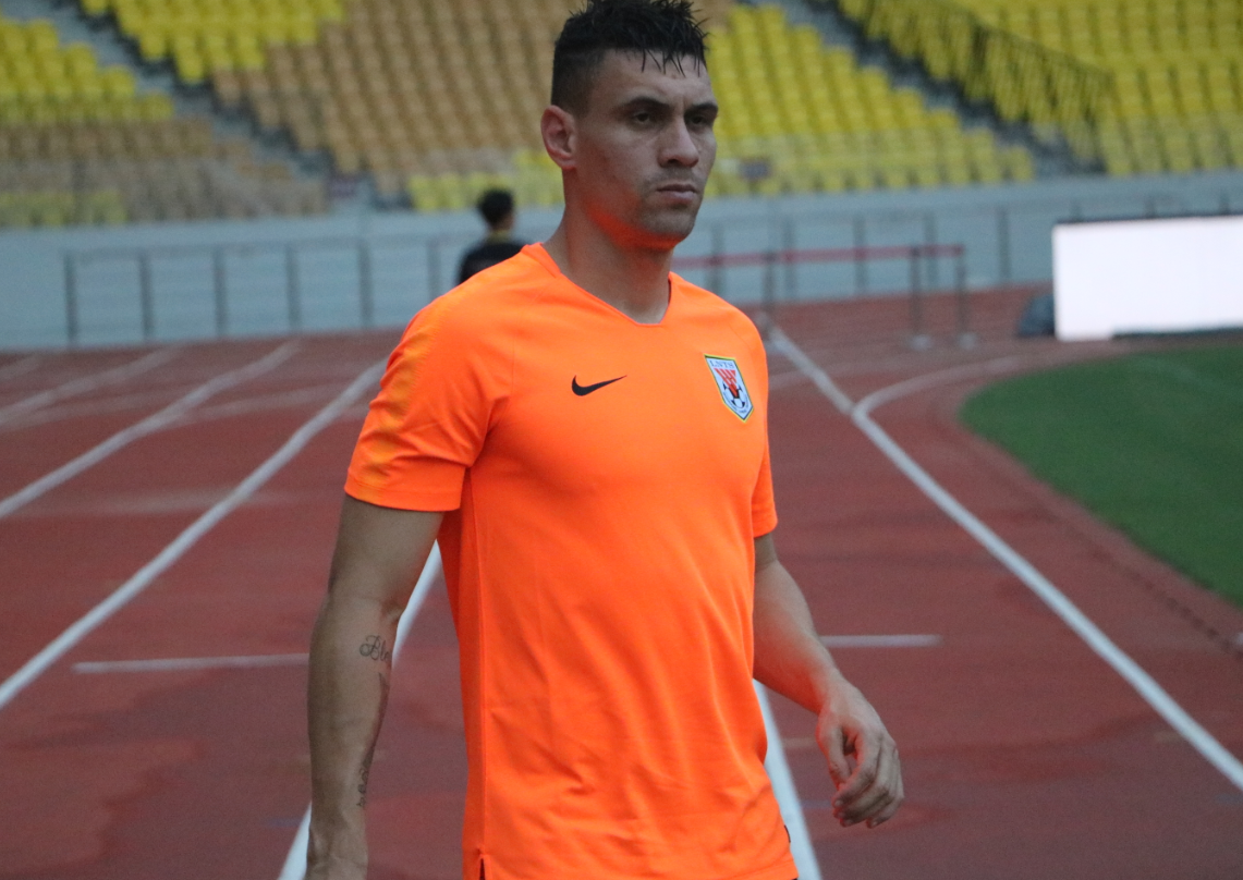 「山东鲁能」8大主力缺席，李霄鹏或用这套首发出战齐鲁德比，单外援领衔中场