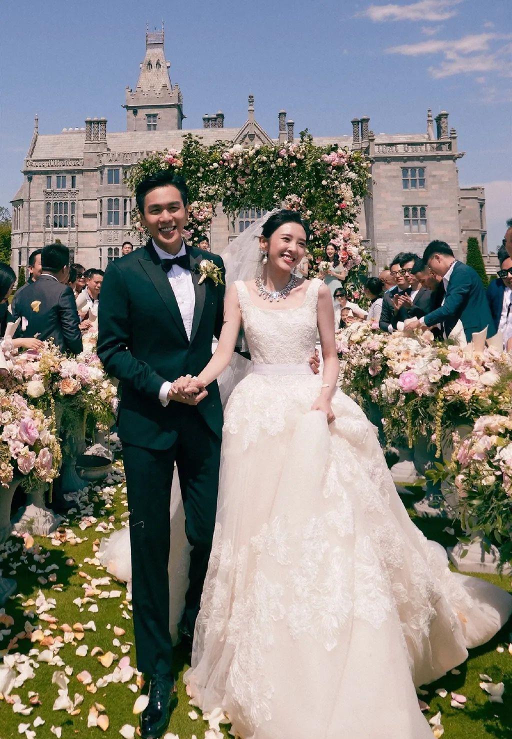 「张若昀」张若昀唐艺昕疑似“婚变”?恩爱夫妻人设终于演不下去了?