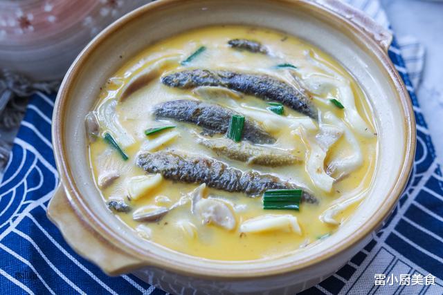 #平菇#眼下最好吃的鱼，16块钱一斤，物美价廉，肉多味美，老少皆宜