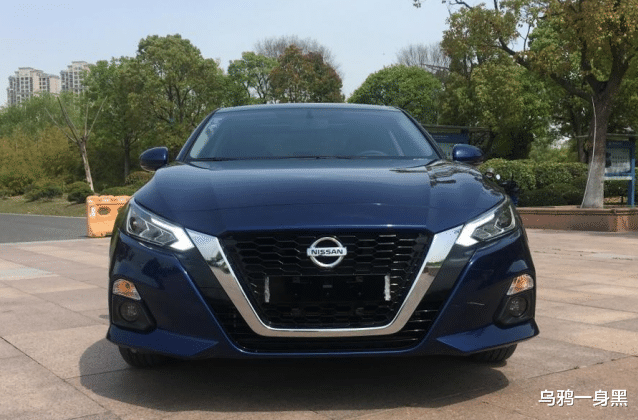 「红旗h5」又一B级车倒下，降3万都卖不动，配置不输雅阁，曾是老板的最爱！