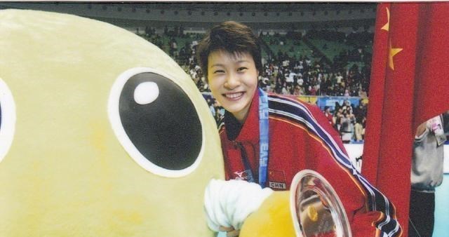赵蕊蕊@女排奥运冠军赵蕊蕊近况：道出自己的多舛命运，38岁还单身未嫁人