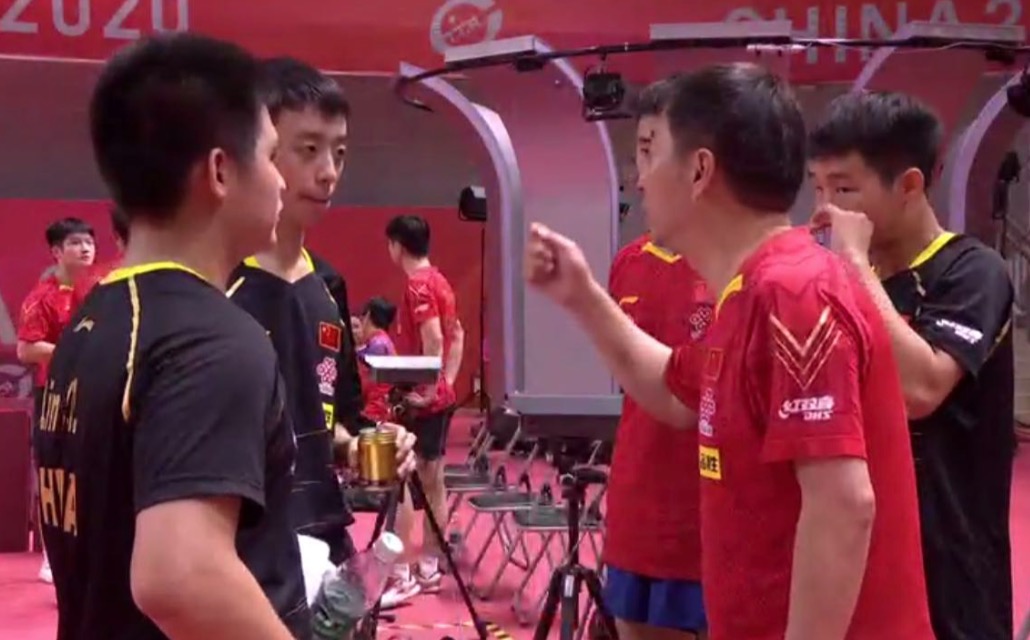 樊振东|国乒第一天团亮相！马龙鼓掌，樊振东许昕3-0大胜 2小将3局仅16分