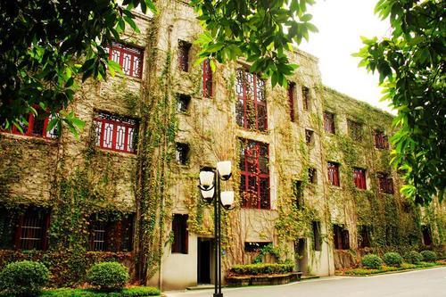 『西南大学』西南“最强”5所师范大学，分3个档次，非常适合不同分段考生报考