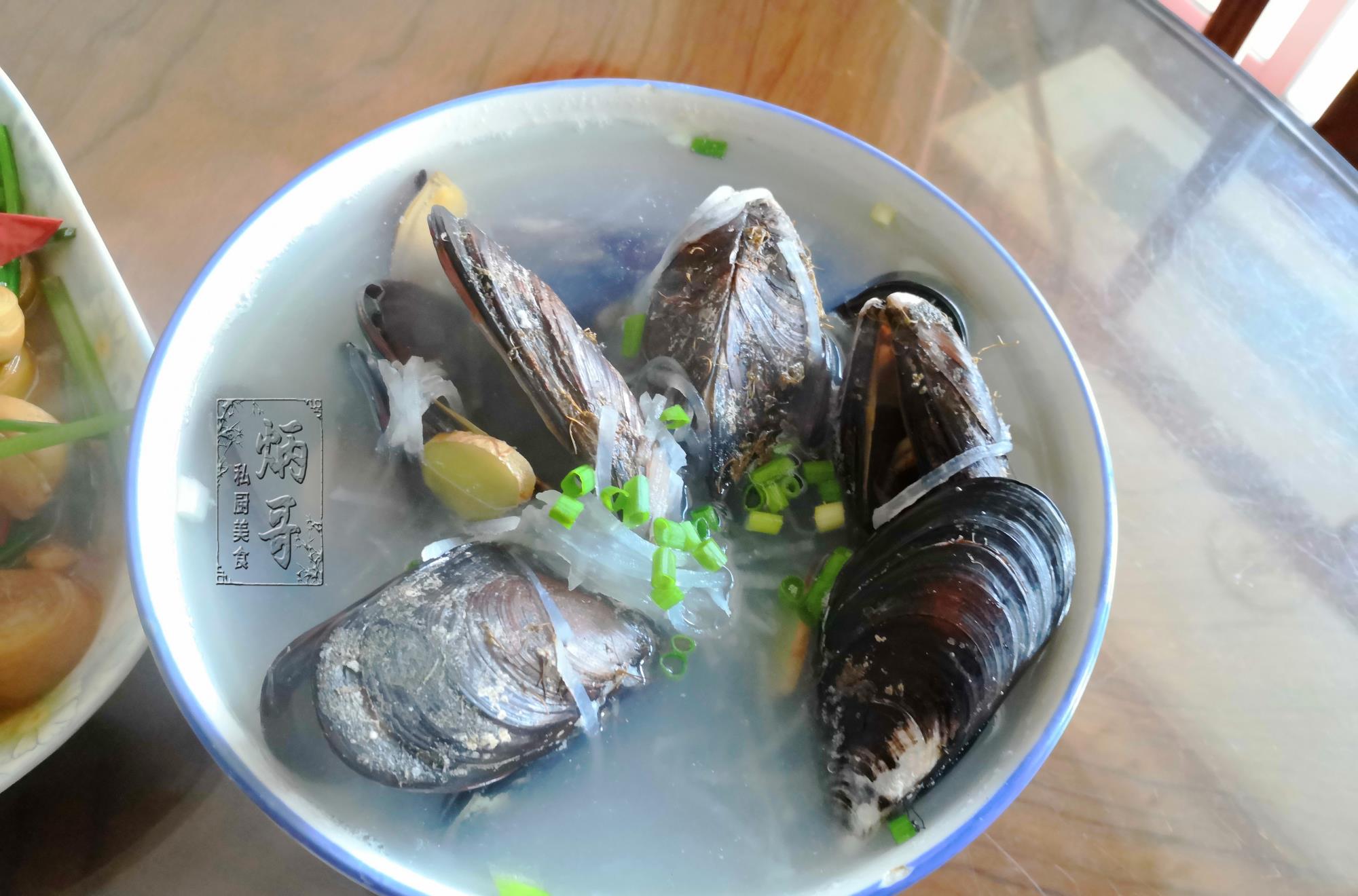 羊肉|表妹晒待客晚餐，网友：南方人真舍得吃，这餐饭没七八百下不来吧