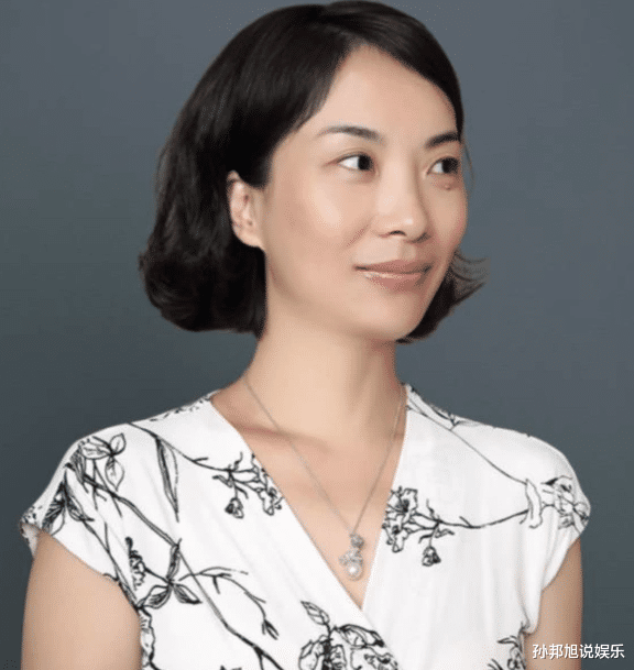 支付宝@跟随马云20年的前台小妹，如今以441亿身价荣登胡润百富榜单！