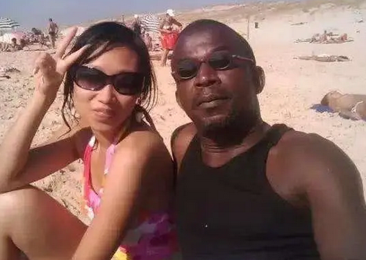 【】那个嫁给黑人拳王的女孩,生下两个混血儿直言不后悔,如今成这样