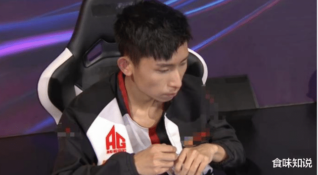 「梦泪」瑶事件持续升级，百万女玩家声讨梦泪，让其滚出直播圈