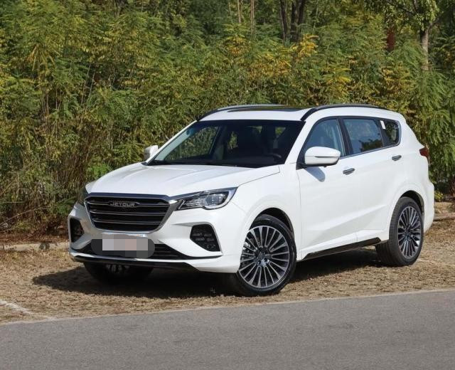 捷途|开10年不怕坏，轴距2.74米，比瑞虎8好看，6.99万买啥博越