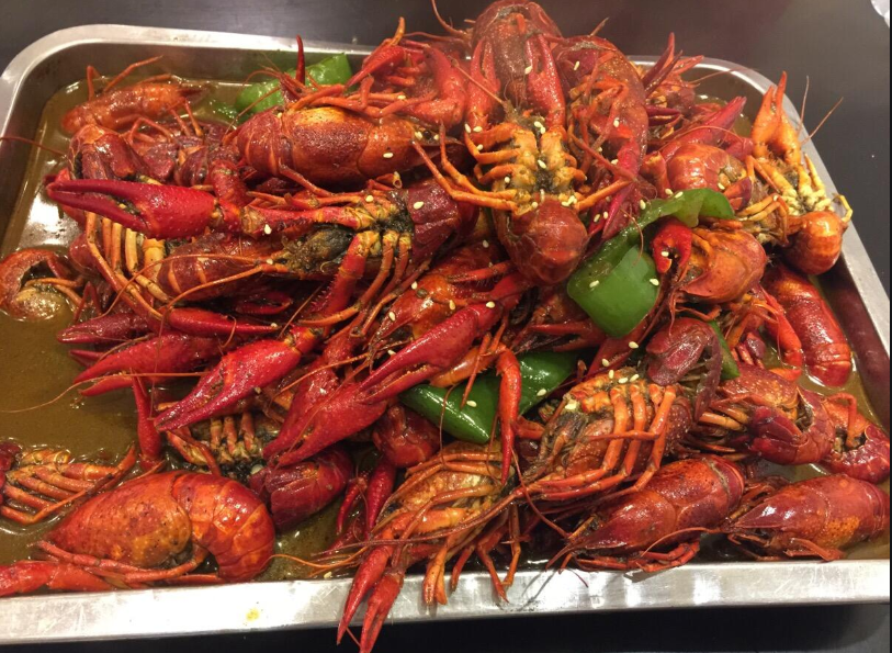 『小龙虾』小龙虾要这样洗，这么多年都没洗干净! 加这两个东西。一步到位