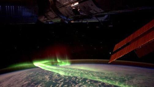 [太空]地球上也许还存在另一类人种: 藏在北极地下世界