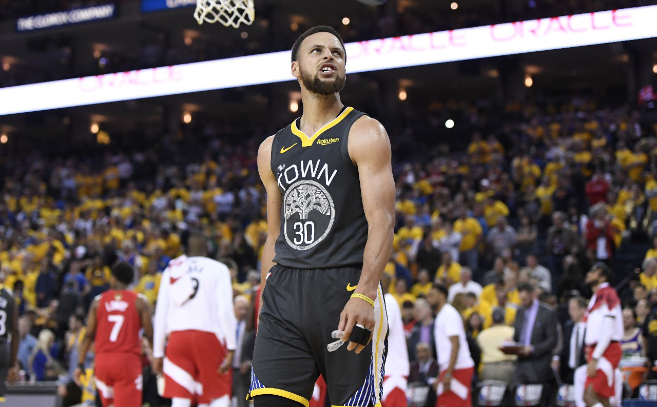 勇士队：再建一个王朝？恭喜勇士，一大早传来2个好消息，这下看萧华的了