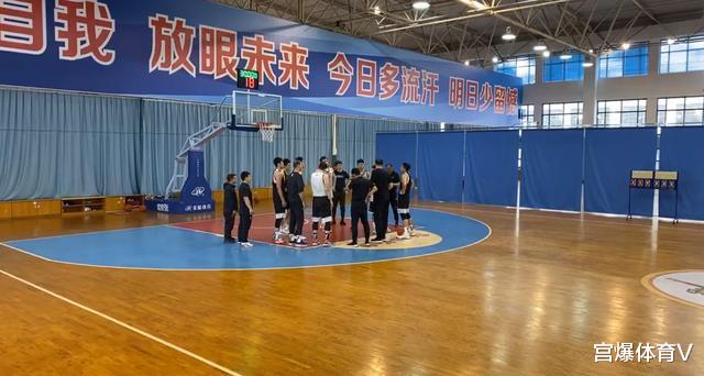 冯欣▲中国男篮名帅下狠手!CBA助攻王被彻底封杀 黄金年龄或就此退役