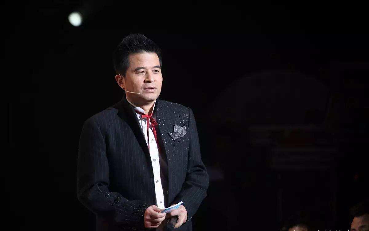 [央视]继老毕之后，又一主持人丢“饭碗”，网友：没有后悔药可以吃