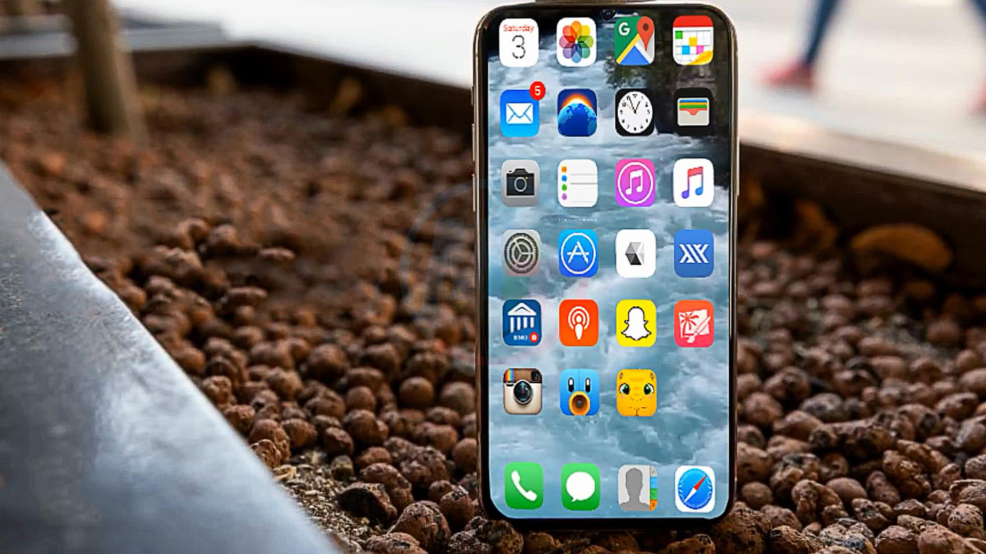 『iphone12』iphone12把国产逼上绝路,华为P40pro明星种草,孰强孰弱?