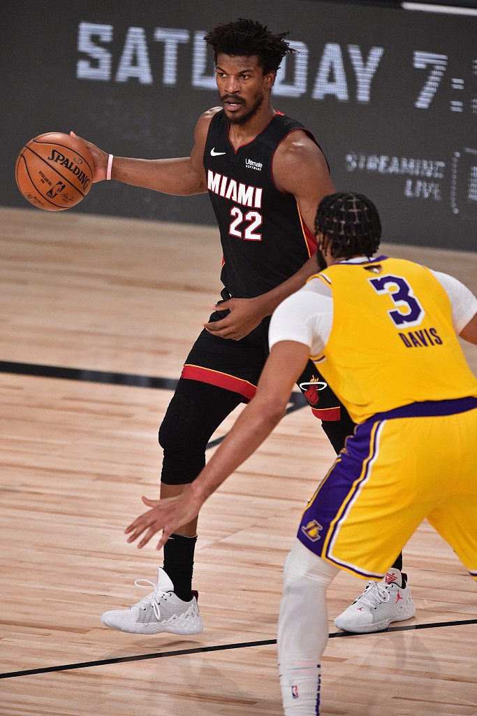 |神机妙算!沃格尔谈用浓眉防巴特勒+重用波普原因,听听老詹怎么说!