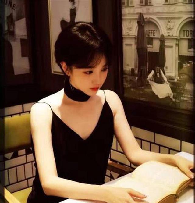 娱乐圈|因身材太性感遭国家队“辞退”, 进入娱乐圈惊艳众人, 宛如少女