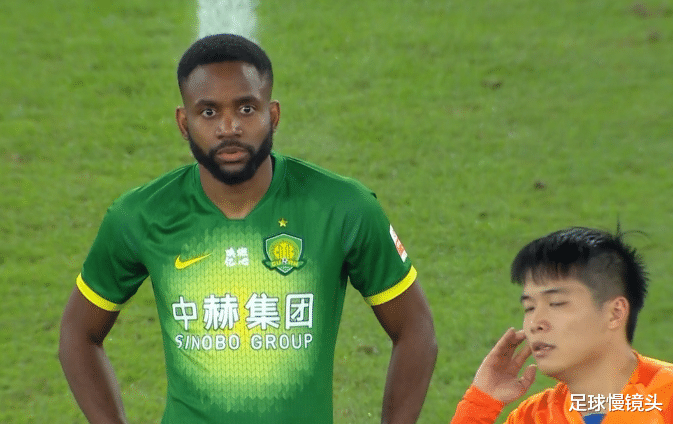 山东鲁能|10名保安护韩国裁判离场！金敬道：主裁说不犯规，视频裁判干扰