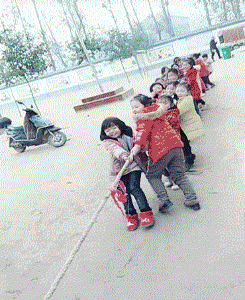 社会尘缘 妹子，这是你自己主动的，不能怪人家，哈哈，快去洗洗吧