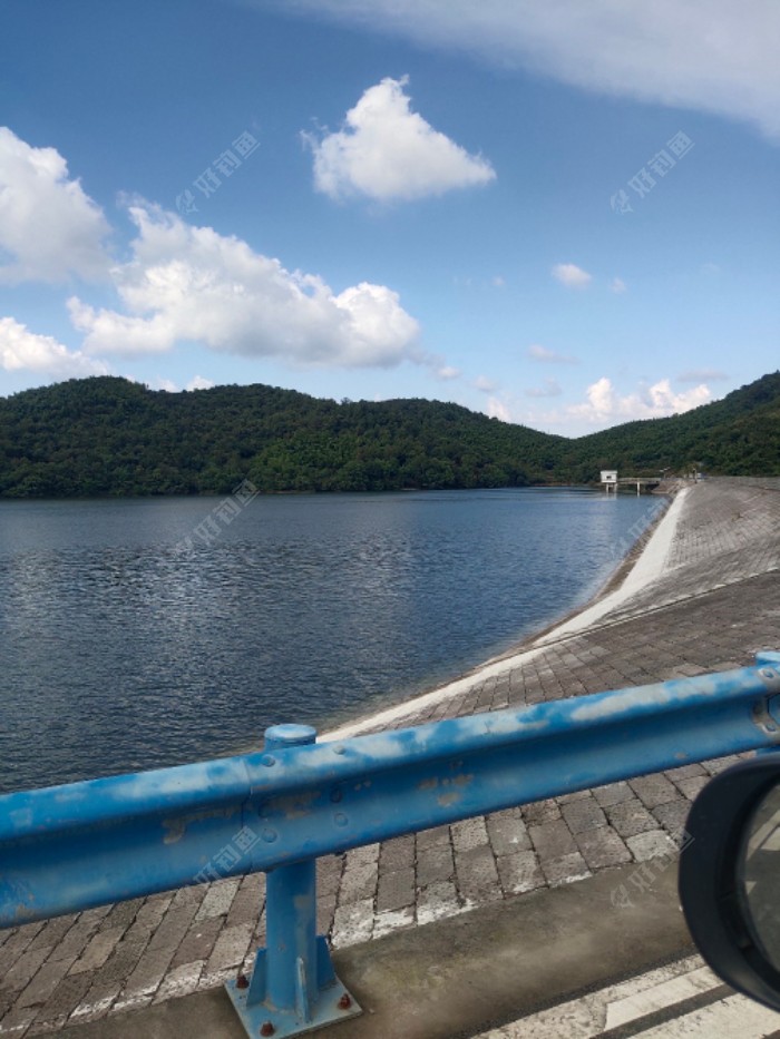 |秋雨绵绵，出钓山间水库，山美水美鱼更美