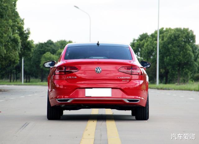 【大众汽车】被誉为小号“大众CC”，全系1.4T涡轮增压，降至11万销量仍上不去