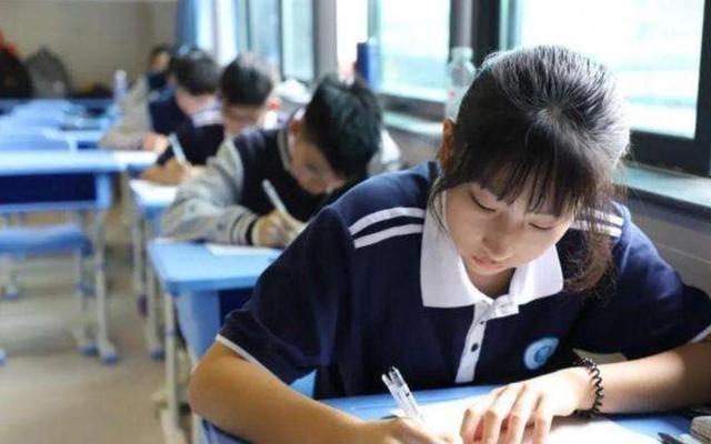 扎心|今年中考后，为啥有一半的学生上不了高中，原因太扎心