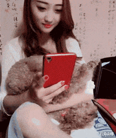 社会尘缘 姑娘，你怎么能亲那呢？看你男朋友都不乐意了？