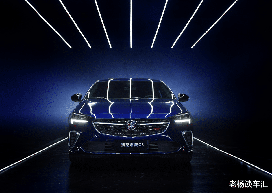 别克君威▲上汽又亮“干货”了,比凯美瑞更好看,2.0T爆261马力,7.2秒破百