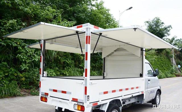 地摊经济@地摊经济彻底爆火：城管喊你摆摊，阿里、微信喊你拿钱！