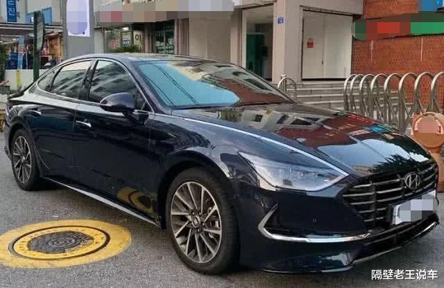 『起亚K5』?又一合资B级“神车”卷土重来，比雅阁漂亮10倍，或仅14万，还要啥速腾