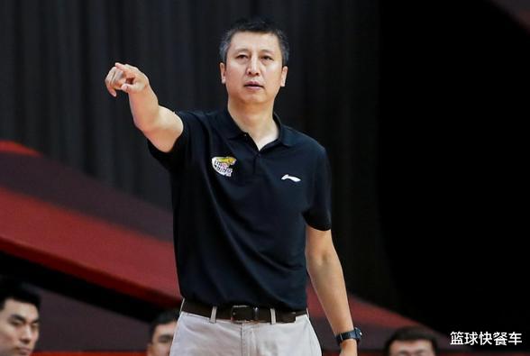 #辽宁男篮#33分钟合砍1分!郭士强终于绝望了 辽宁这锋线还有的救吗?