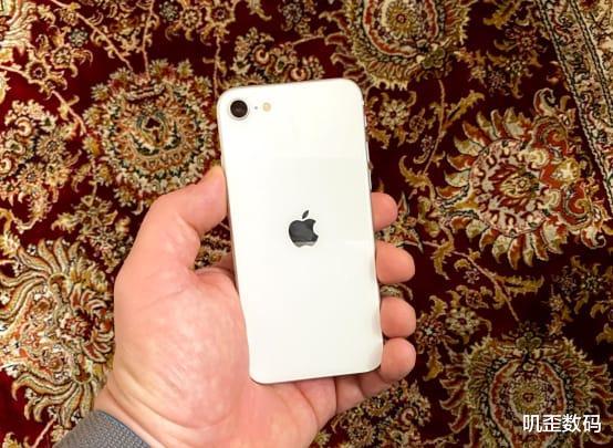 [小米科技]华为横刀立马，小米的“高端梦”成了，而雷军的“美梦”却落空？