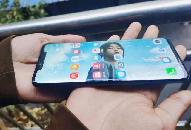 oled屏■手机LCD和OLED屏那个更护眼？分辨率真的越高越好？