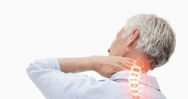 肺癌：吸烟者，睡觉时若出现3种表现，多半肺癌已上身，及早检查