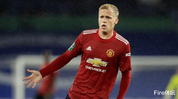 曼联|曼联3-0看清赛季方向！23岁新星锁定主力，菱形中场配置呼之欲出