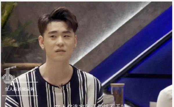 张云雷|“道歉”风波后，郭德纲首谈张云雷：德云社成功，庆幸有个郭德纲