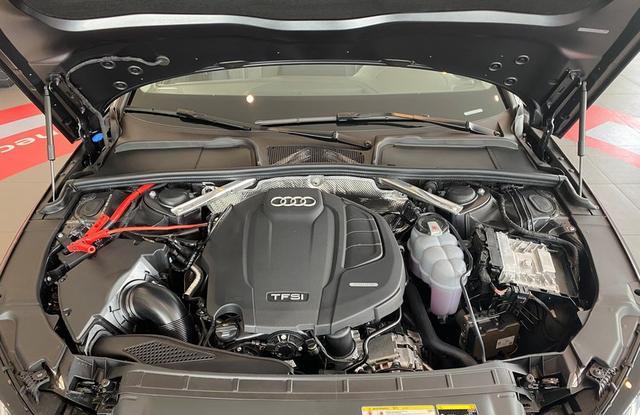 [马力]奥迪又一“黑马”，气场胜过3系，2.0t爆252马力，内饰成最大亮点