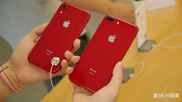 小米科技|库克终于妥协！顶级旗舰跌至“小米价”，网友：依然不会考虑它