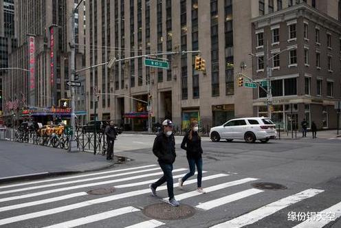 美国|神话就此破灭!美实际确诊近5000万,大批民众放弃国籍大逃亡