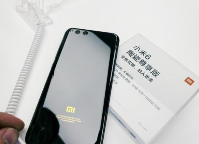 小米科技:小米努力清除“钉子户”,华为却在培养“钉子户”,两者之间差距太大