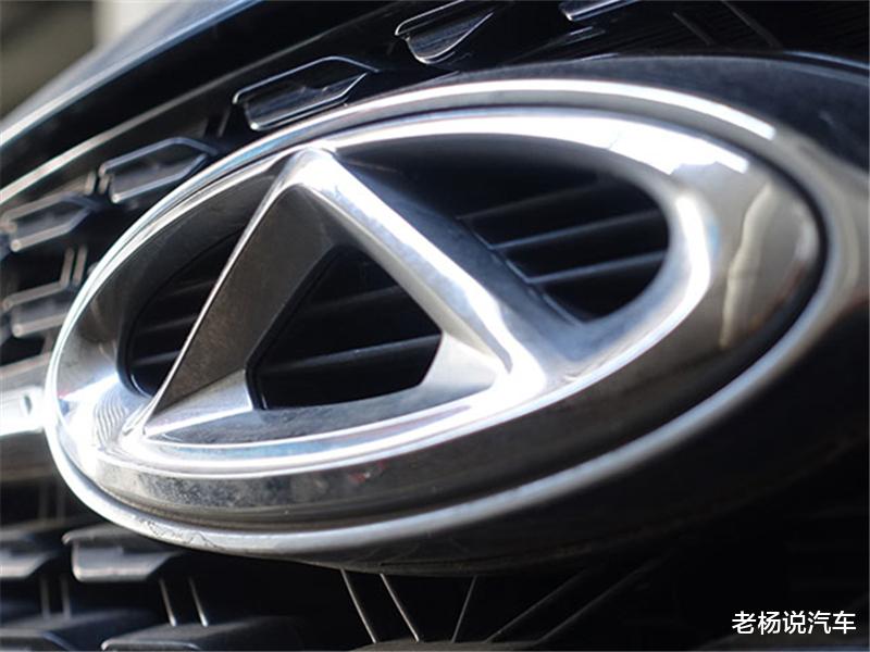 奇瑞|奇瑞新车被曝光,看到前脸网友笑出声:给你个建议,别上市!