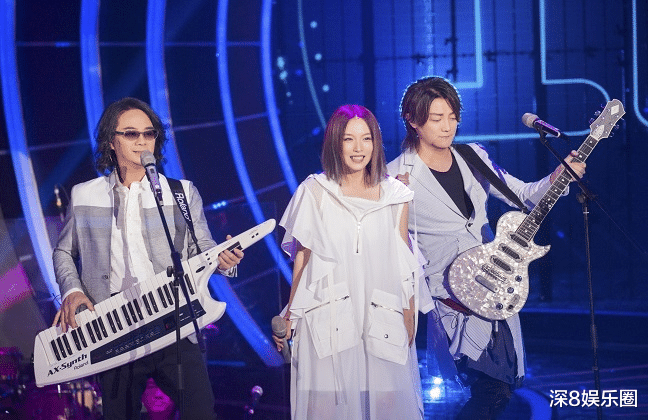 飞儿乐团|曾红极一时的飞儿乐队，因恋情曝光踢走主唱，现状让人唏嘘！