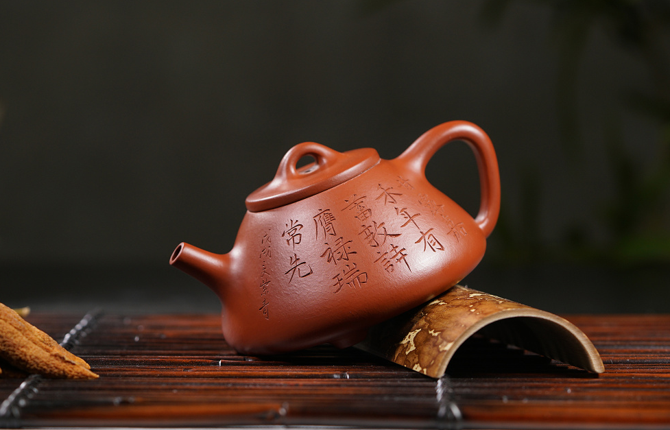 |紫砂壶—紫先生:我的壶盖里有圈纹!是不是机制、手拉胚???