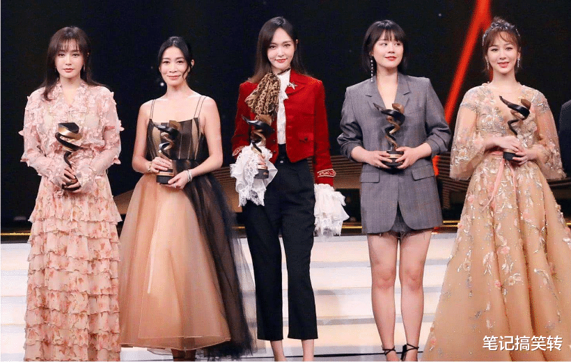 明星|“史上”最尴尬的明星合影,最后一张尴尬到能用脚趾抠出三室一厅!