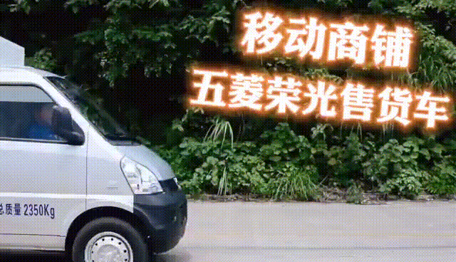 「」“摆摊吧,后浪!”你的职业和专业能摆个什么样的摊?日入10万的摆摊大佬会给你答案!