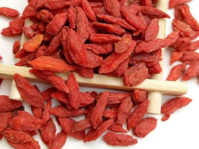 「枸杞」泡枸杞时，不能放“此物”，否则小心“引病上身”！