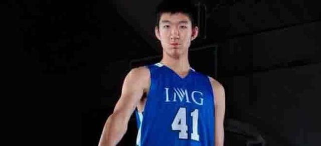 「天津男篮」篮坛最失败留洋天才？2.18米曾被认为能打NBA 却在CBA被弱旅抛弃