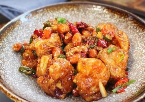 猪蹄■天气越来越热没有胃口，试试这10道美味爽口家常菜，解馋又下饭