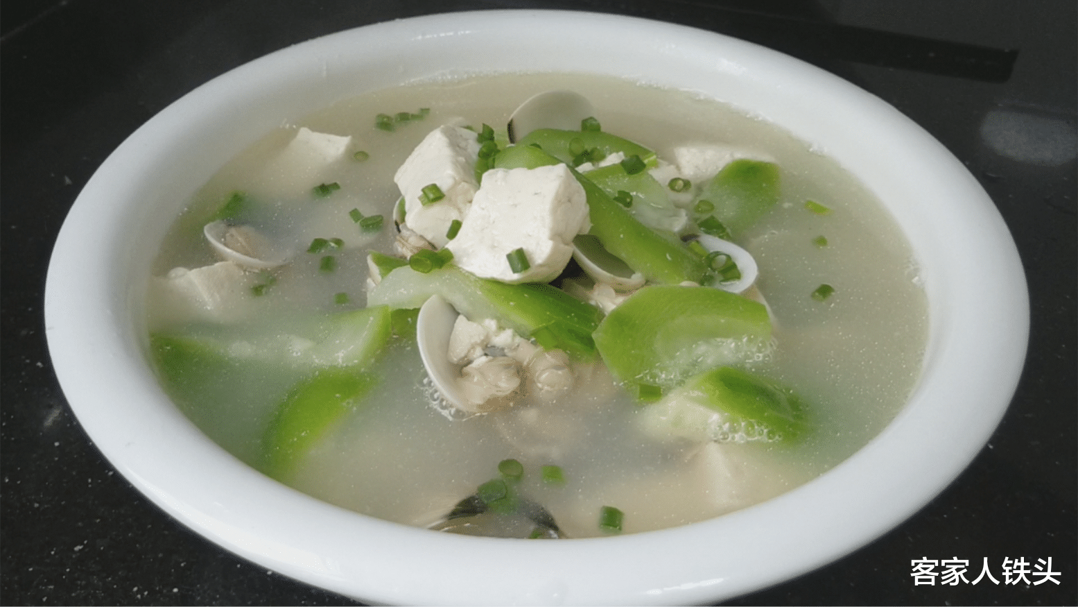 「芥菜」胃口不好时，我爱给家人做这一锅汤，营养又好吃，一次一锅吃不够