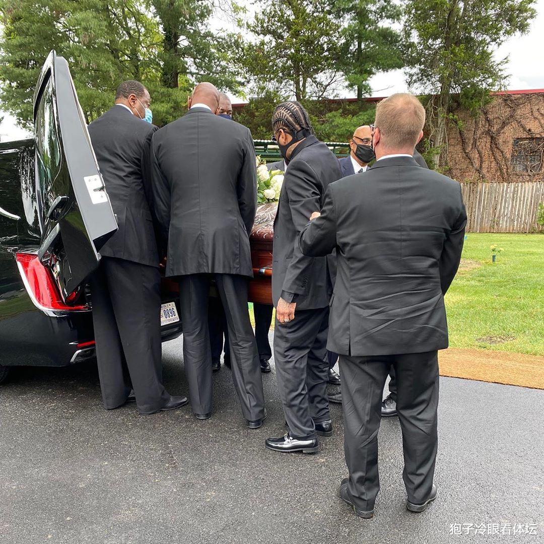 艾弗森|悲痛欲绝!NBA至暗时刻 四大超巨罕见合体哀伤至极 萧华乔丹发声