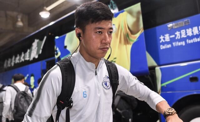 [国足]11年老臣告别大连人？已是传奇却遭不公待遇，于大宝为他发声加油